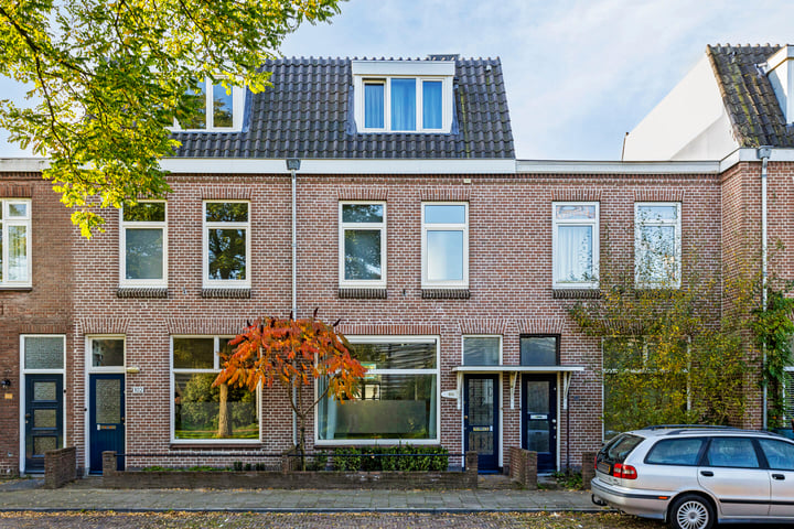 View photo 1 of Cremerstraat 104