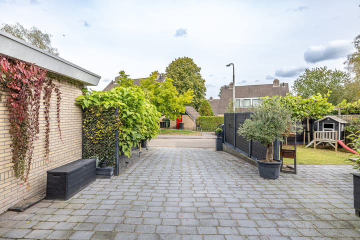 Foto 7 van Batinghe 17