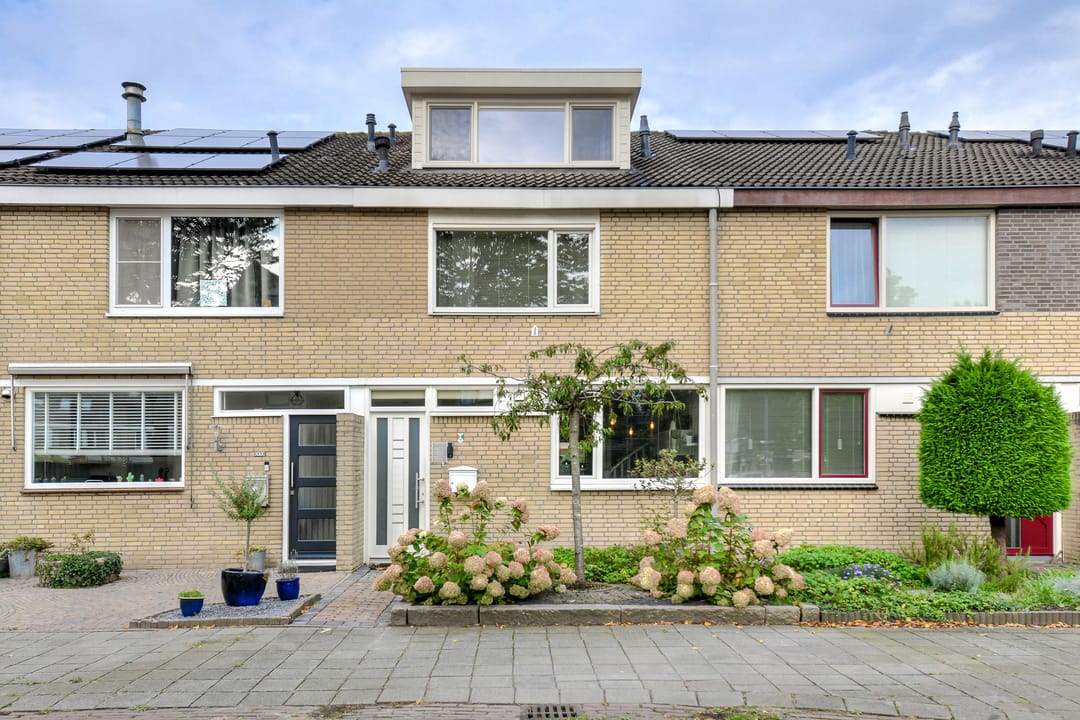 Photo 2 of Basielhof 7