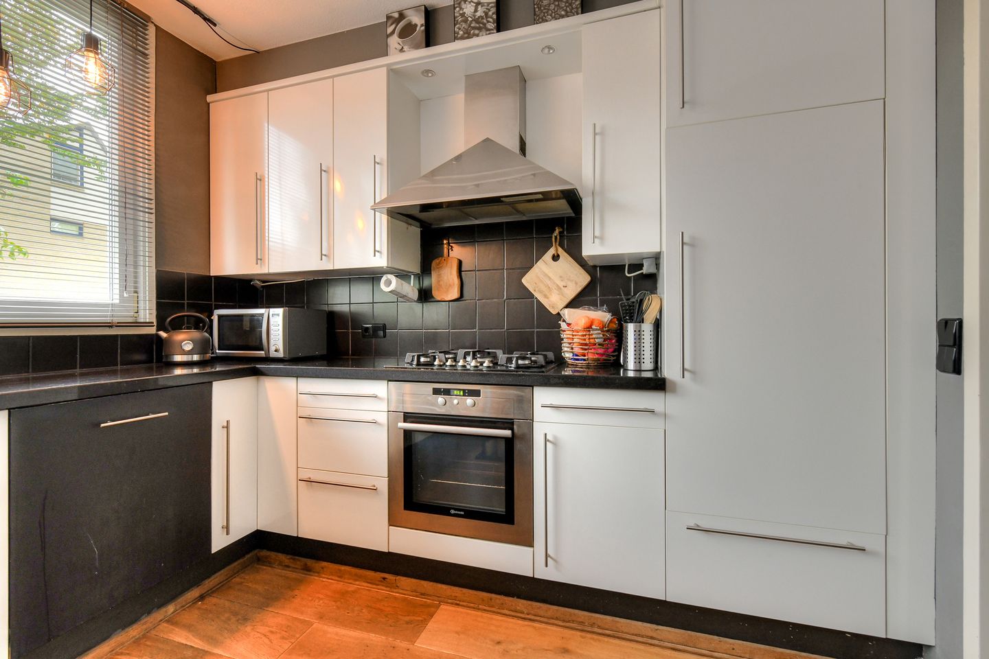 Photo 14 of Basielhof 7