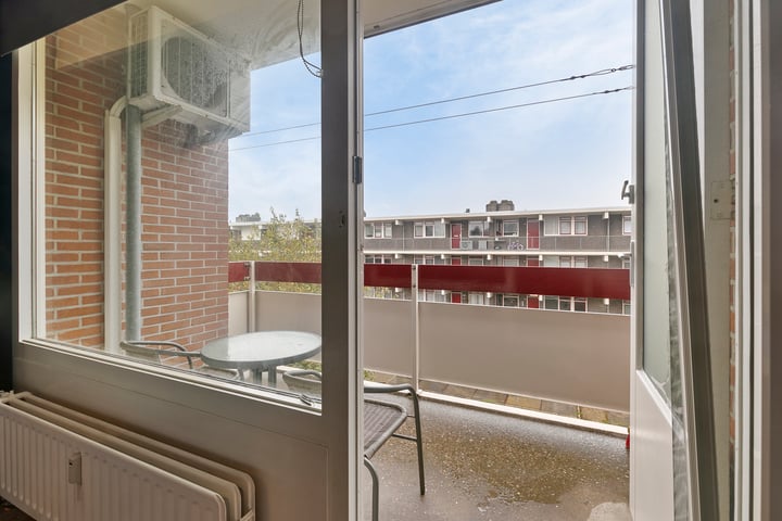 Bekijk foto 19 van Chrysantstraat 86