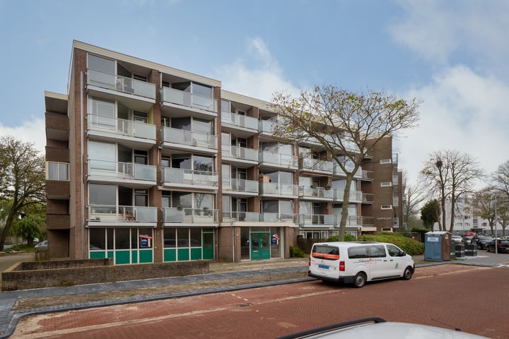 Bekijk foto 3 van Hadewijchstraat 143