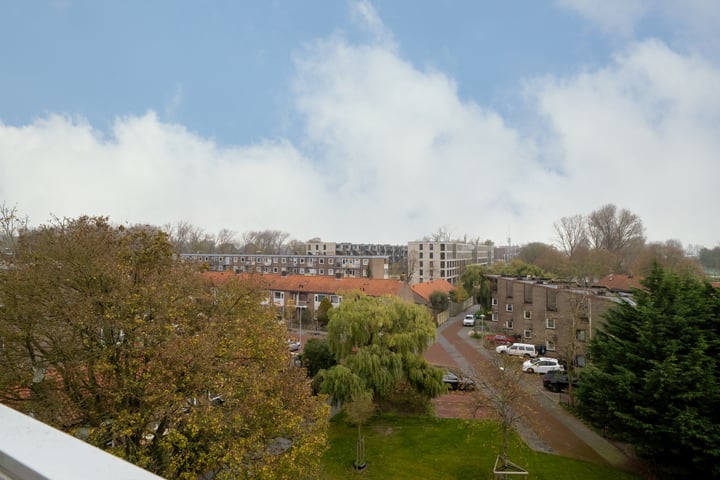 Bekijk foto 11 van Hadewijchstraat 143