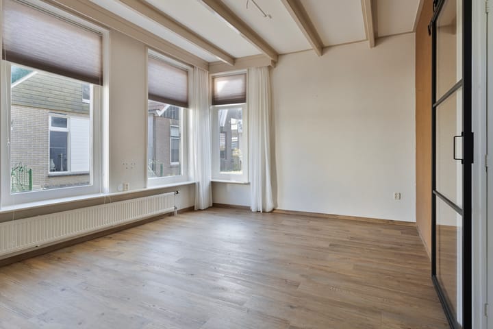 Foto 10 van Dwinger 19