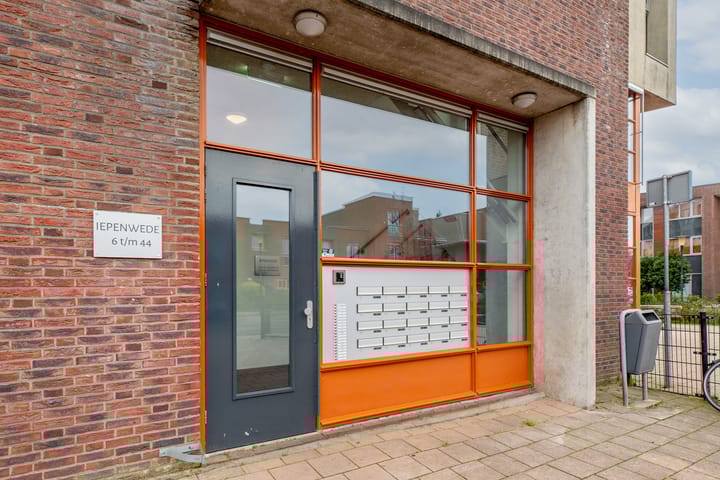 Foto 7 van Iepenwede 8