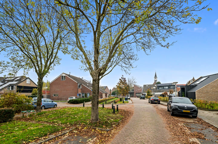 Photo 40 of Boeier 9