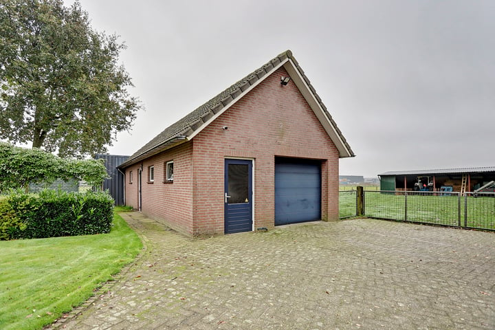 View photo 46 of Overloonseweg 24