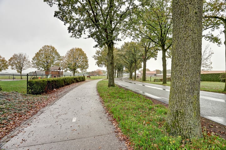 View photo 53 of Overloonseweg 24