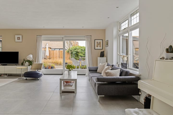 Photo 15 of Albert van Meerveldstraat 44