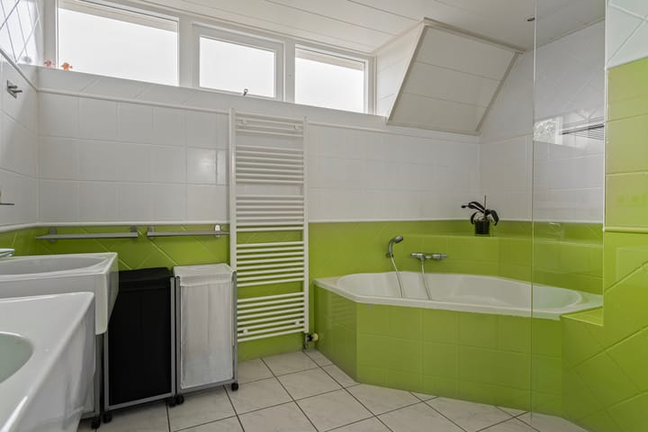 Photo 28 of Albert van Meerveldstraat 44