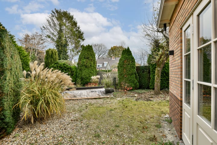 Foto 9 van Bloemenweg 3