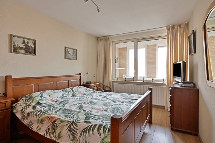 Photo 20 of Tuinstraat 36