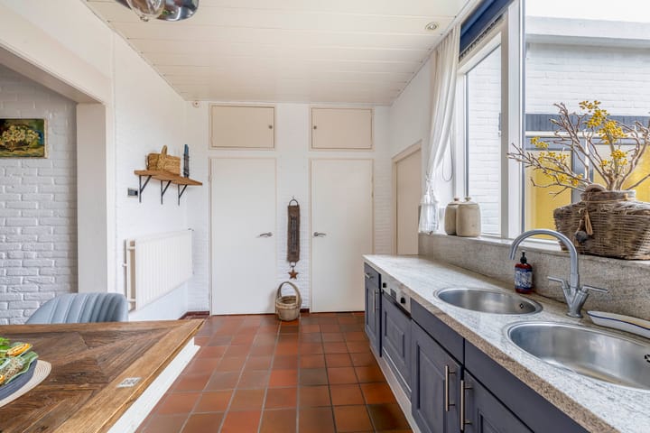 Photo 16 of Binnenweg 42