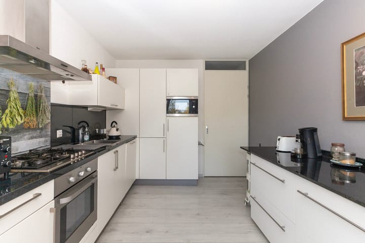 Foto 17 van Johan de Wittstraat 141