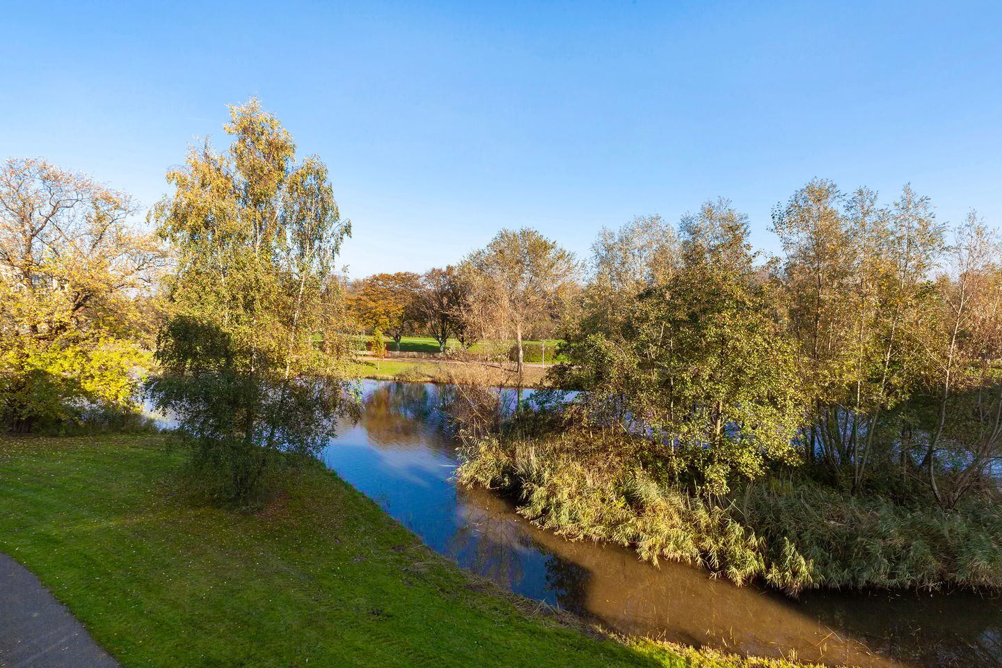 Photo 35 of Johan de Wittstraat 141