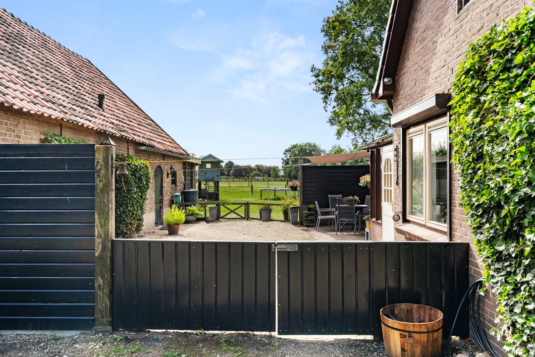 Photo 41 of Damakkerweg 6