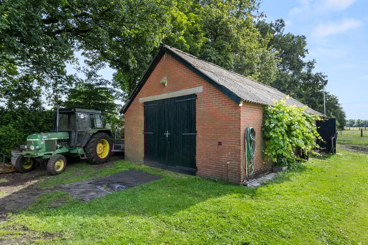 Foto 45 van Damakkerweg 6