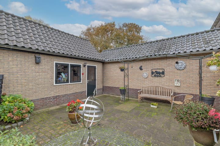 Photo 24 of Postiljon 54