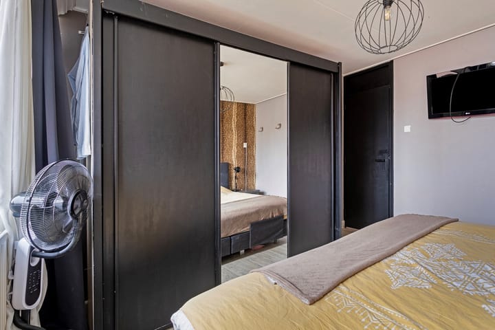 Foto 25 van Voeghoutenstraat 134