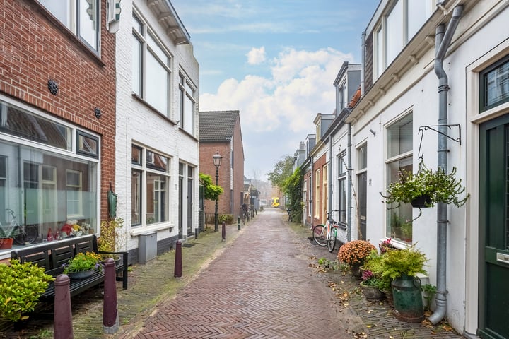 Bekijk foto 4 van Leliestraat 11-ZW