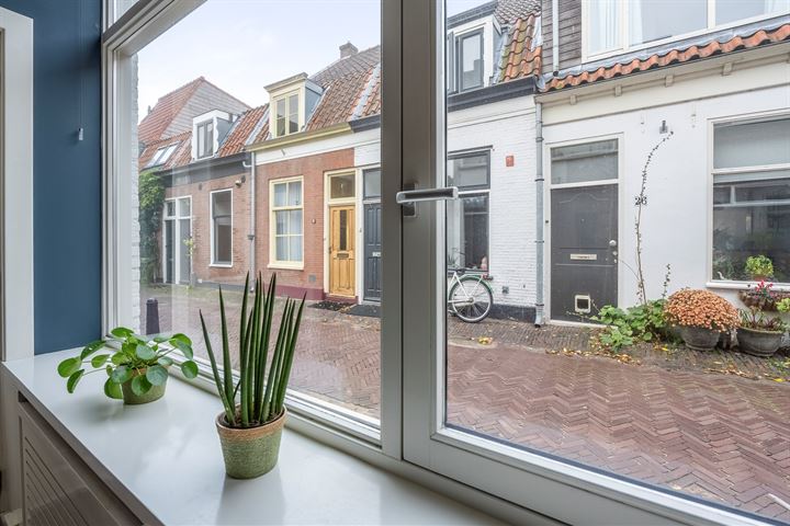 Bekijk foto 9 van Leliestraat 11-ZW