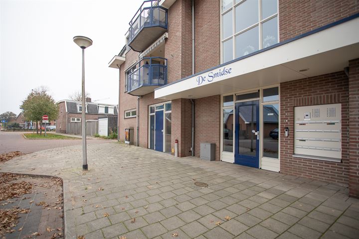 Bekijk foto 2 van Schoolstraat 1