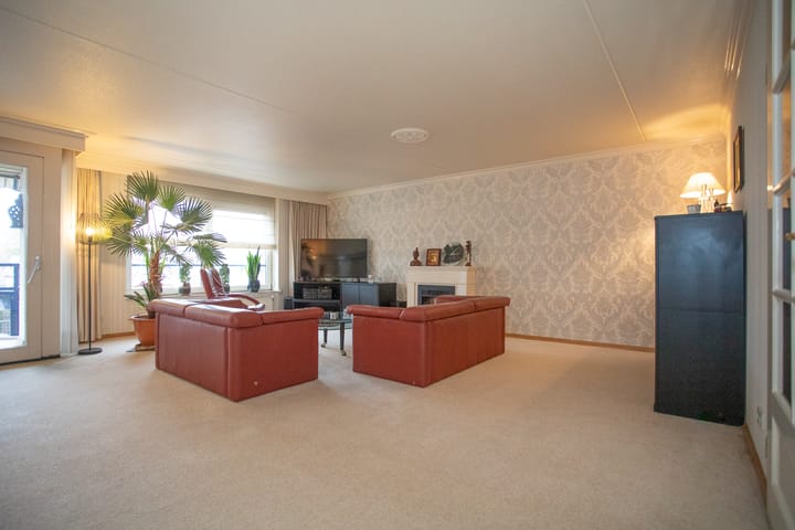 Foto 19 van Schoolstraat 1