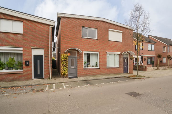 Veldstraat 42