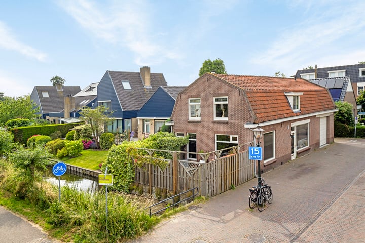 Dorpsstraat 213