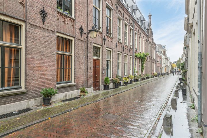 View photo 4 of Herenstraat 6-E