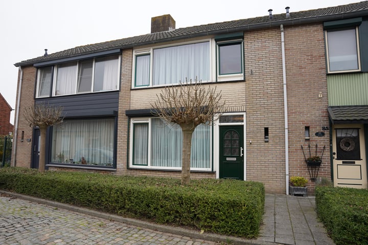 View photo 32 of Gentsestraat 83