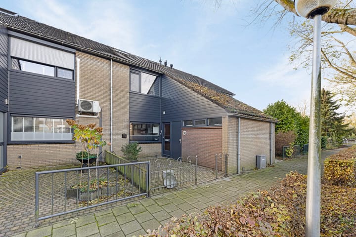 Foto 2 van Willem-Alexanderplaats 100