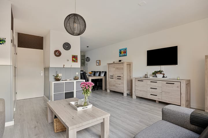 Foto 12 van Willem-Alexanderplaats 100