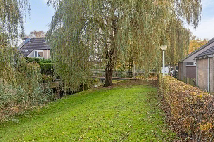 Foto 38 van Willem-Alexanderplaats 100