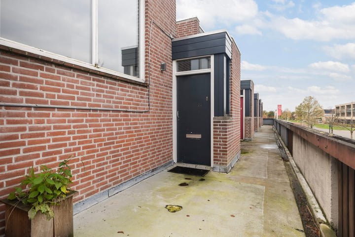 View photo 13 of Kerkstraat 39