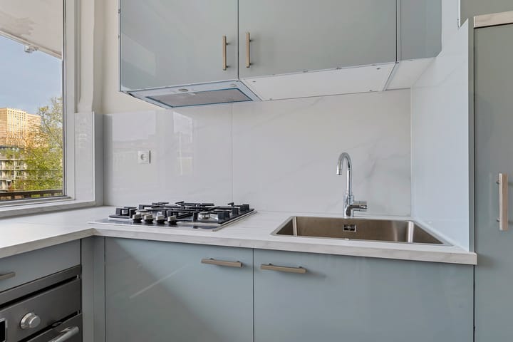 Photo 10 of Arent Janszoon Ernststraat 839