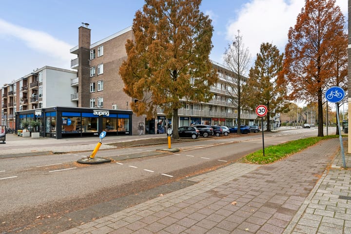 Photo 28 of Arent Janszoon Ernststraat 839