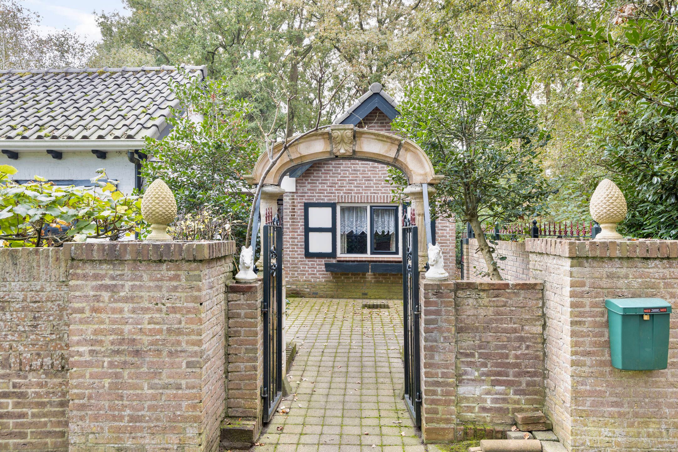 Photo 24 of Vennekensstraat 1