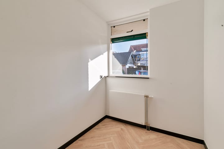 Foto 11 van Middelweg 27-B