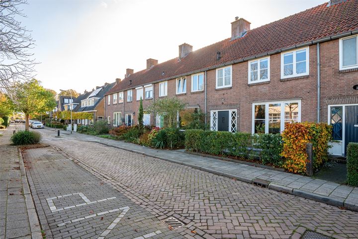 Bekijk foto 46 van Leliestraat 15