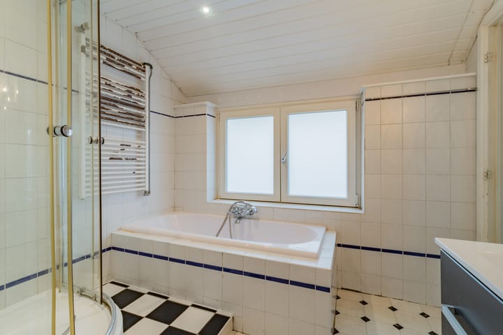 Foto 34 van Maasstraat 126