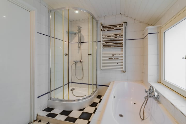 Foto 35 van Maasstraat 126