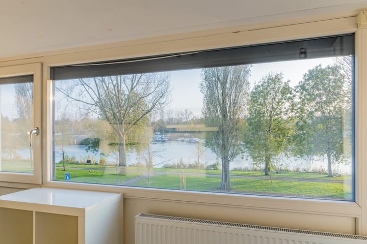 Foto 43 van Maasstraat 126