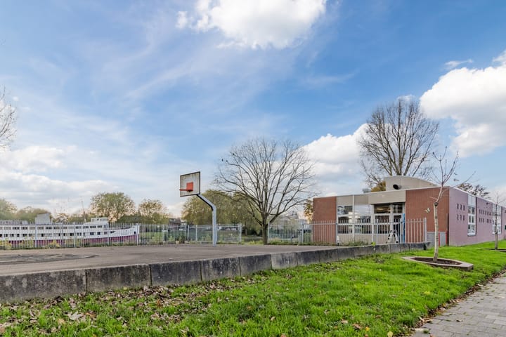 Foto 55 van Maasstraat 126