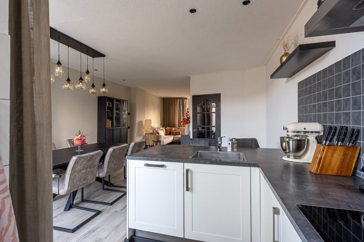 Foto 19 van Markgraaflaan 51