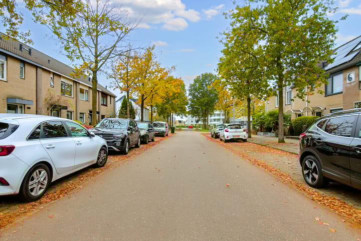 Photo 37 of J.S. Bachweg 66