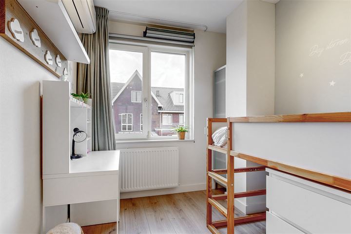 Bekijk foto 15 van Zijlijnstraat 32