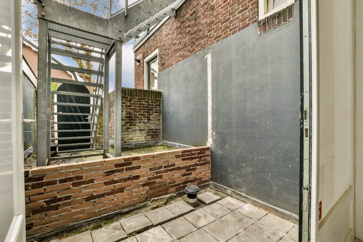 Bekijk foto 15 van Emmastraat 20