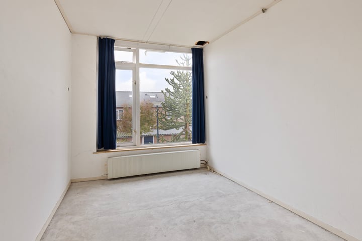 View photo 16 of Dominee Bulensstraat 2