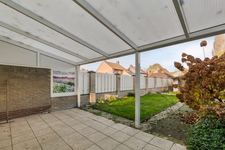 Foto 10 van Klaproosstraat 27